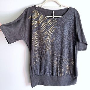 Jersey Top Blouse in Animal Print with Metallic Gold and Raglan Bat Half Sleeve
